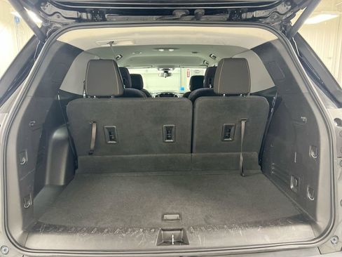 Used 2018 Chevrolet Traverse LT FWD image 24