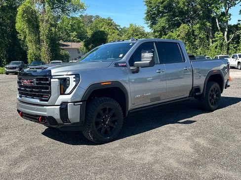 Used 2026 GMC Sierra 2500 AT4 w/ AT4 Premium Plus Package AWD/4WD image 2