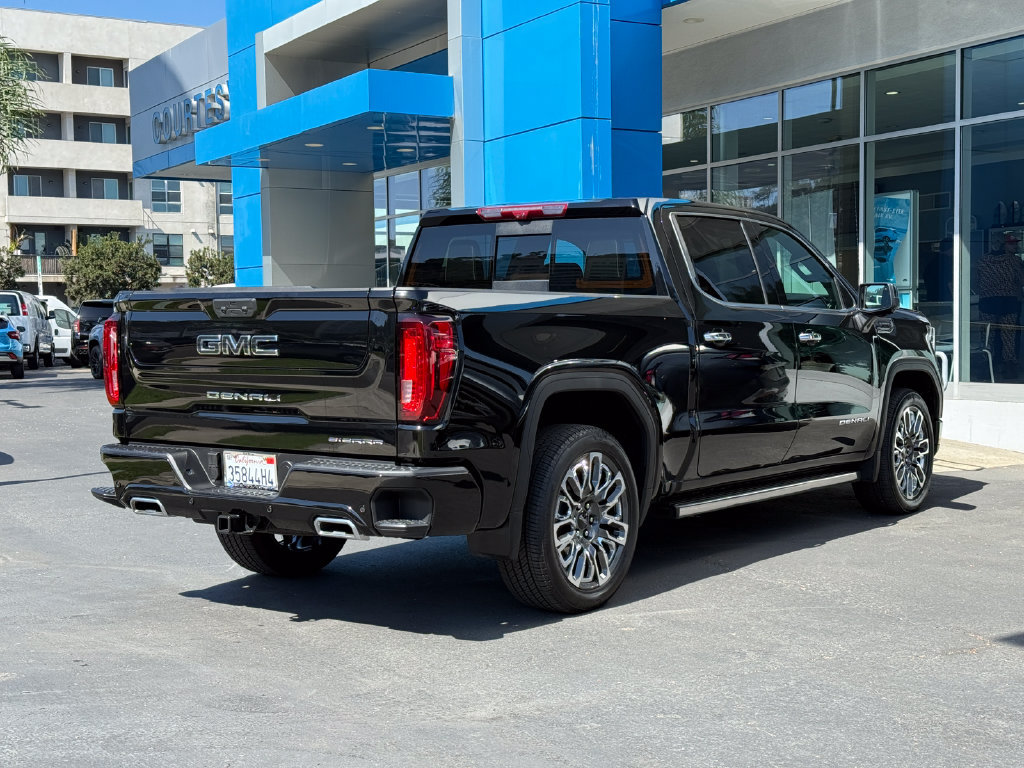 Used 2025 GMC Sierra 1500 Denali Ultimate AWD/4WD image 7