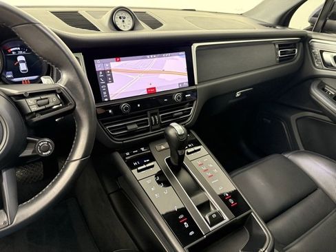 Used 2022 Porsche Macan GTS image 19