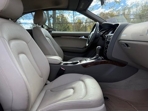 Used 2011 Audi A5 2.0T Premium image 10