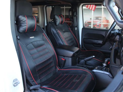 Used 2021 Jeep Wrangler Unlimited Sport AWD/4WD image 16