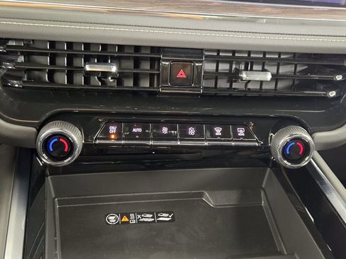 New 2026 Chevrolet Tahoe Premier w/ Sun And Tow Package RWD image 19
