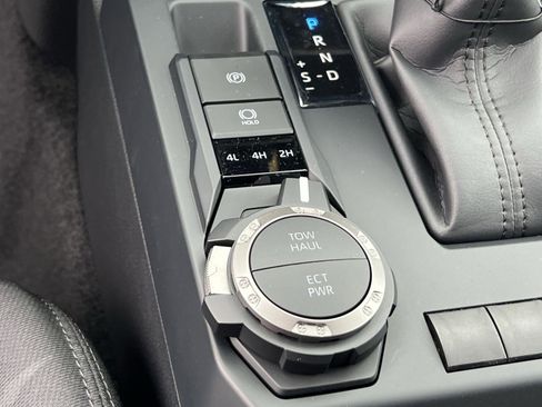 New 2025 Toyota Tacoma SR5 image 23