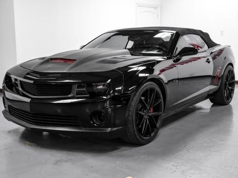 Used 2012 Chevrolet Camaro SS RWD image 9