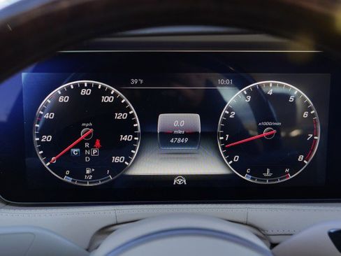 Used 2019 Mercedes-Benz S 560 S 560 / AMG Line / Premium Pac image 13