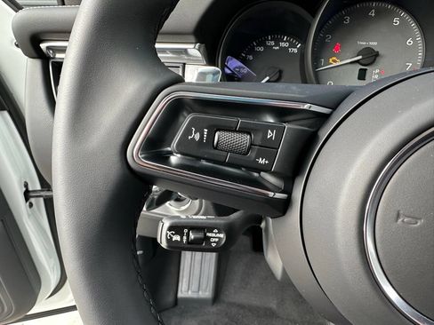Used 2026 Porsche Macan S AWD/4WD image 19