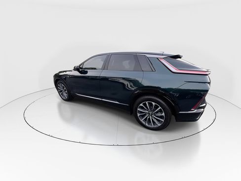 Used 2024 Cadillac Lyriq Sport AWD/4WD image 6