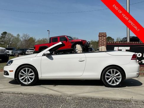 Used 2014 Volkswagen Eos Komfort image 4
