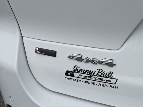 Certified 2021 Jeep Grand Cherokee L Limited image 24