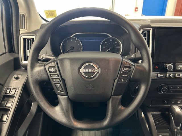 Used 2025 Nissan Frontier SV AWD/4WD image 14