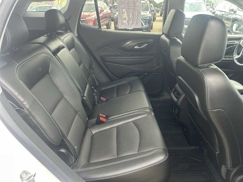Used 2023 GMC Terrain SLT w/ Tech Package AWD/4WD image 27