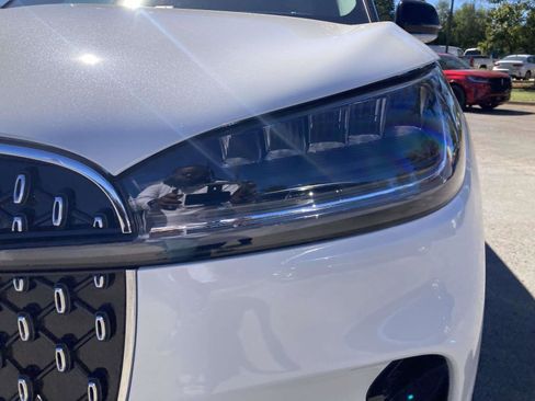 New 2025 Lincoln Aviator AWD w/ Equipment Group 101A image 11
