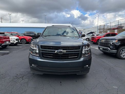 Used 2020 Chevrolet Suburban Premier image 2