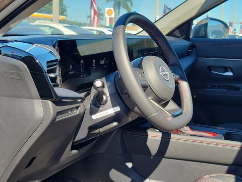 New 2025 Nissan Kicks SR image 10