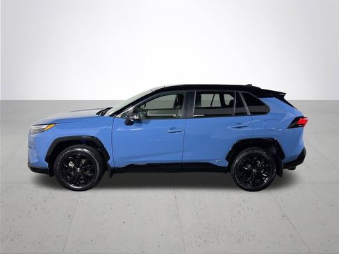 Used 2025 Toyota RAV4 XSE w/ Advanced Technology Package AWD/4WD image 9
