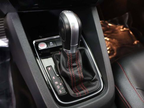 Used 2017 Volkswagen Jetta GLI image 51