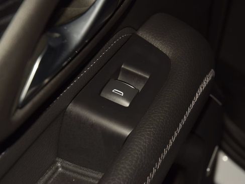 Used 2024 GMC Yukon XL Denali AWD/4WD image 48
