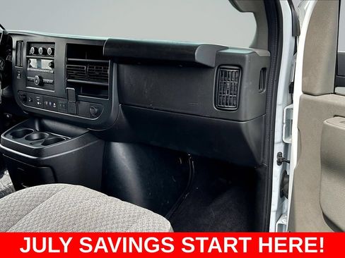 Used 2025 GMC Savana 3500 LT w/ LT Preferred Equipment Group RWD image 19