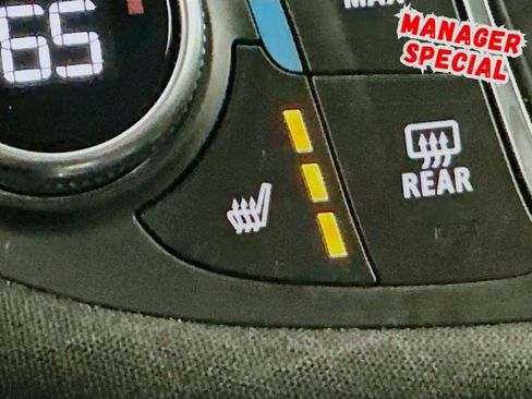 Used 2024 Chevrolet Malibu LT image 22