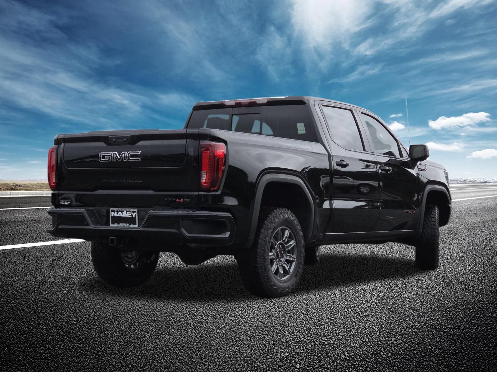 New 2026 GMC Sierra 1500 AT4X w/ LPO, Black Badging Package AWD/4WD image 23
