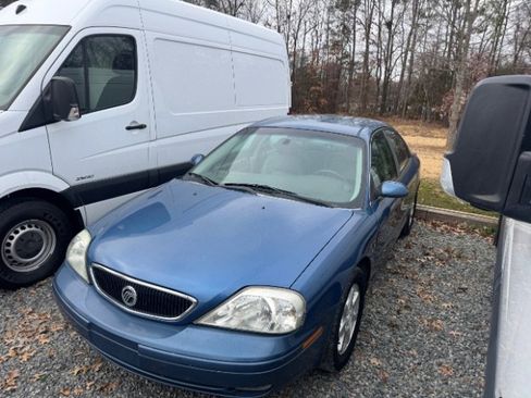 Used 2002 Mercury Sable LS Premium image 2