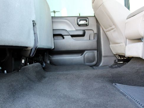 Used 2018 Chevrolet Silverado 1500 Custom w/ Custom Convenience Package image 28