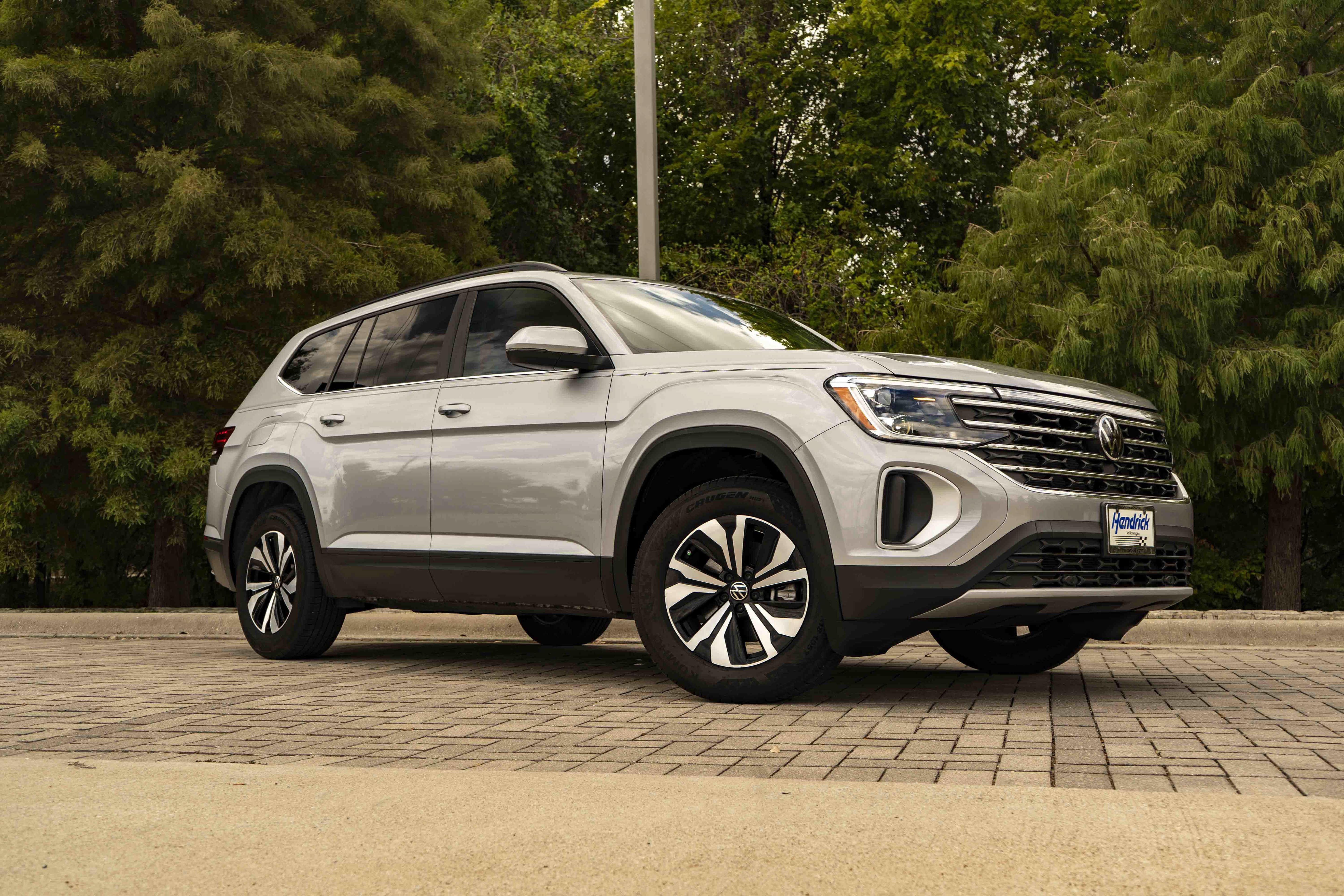 Certified 2026 Volkswagen Atlas SE FWD image 1