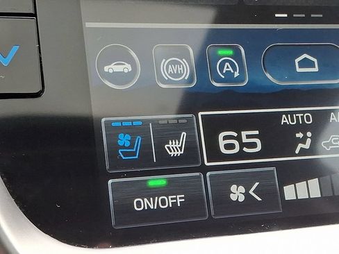 Used 2023 Subaru Outback Touring AWD/4WD image 23
