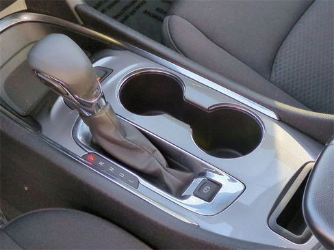 Used 2024 Chevrolet Malibu LT image 16