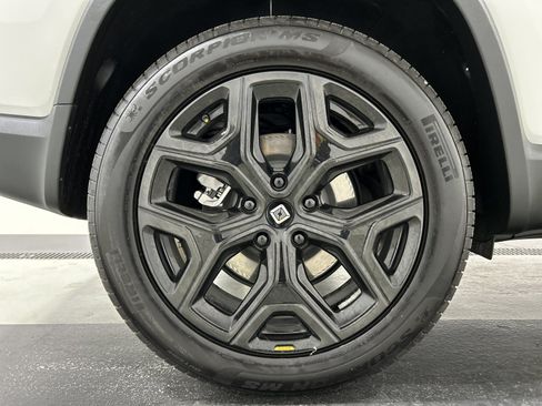 Used 2023 Rivian R1S Adventure AWD/4WD image 12