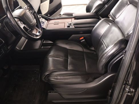 Used 2021 Lincoln Navigator Reserve AWD/4WD image 12