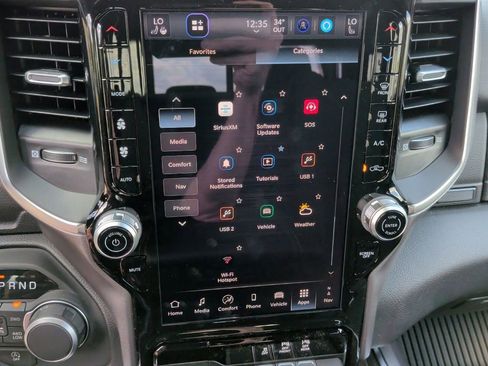 New 2026 RAM 1500 4x4 Crew Cab image 30