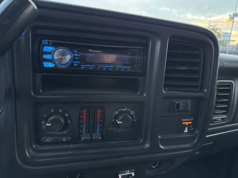 Used 2007 Chevrolet Silverado 3500 W/T image 11