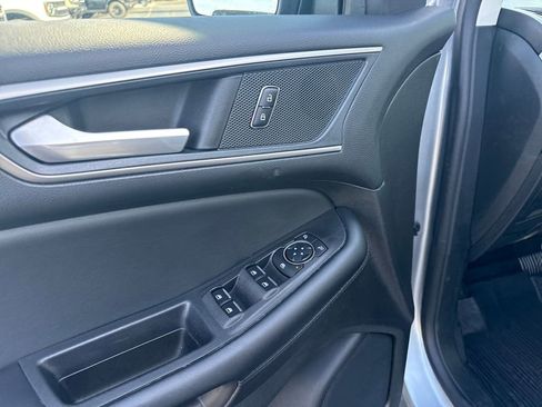 Used 2024 Ford Edge SEL w/ Convenience Package image 27