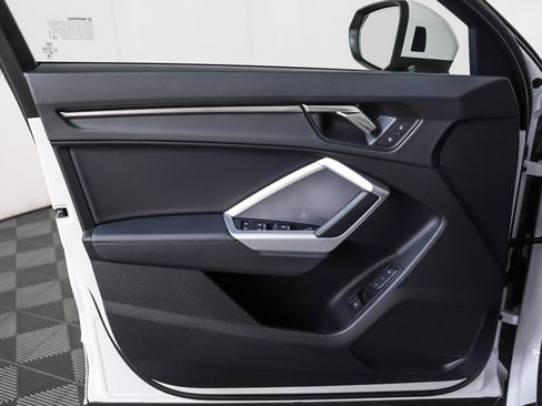 Certified 2024 Audi Q3 2.0T Premium w/ Convenience Package image 23