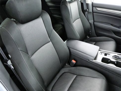 Used 2021 Honda Accord LX image 12