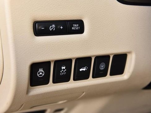 Used 2019 Nissan Murano Platinum image 12