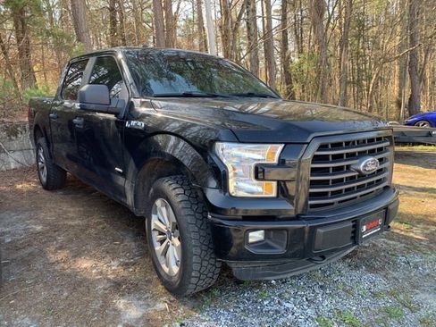 Used 2017 Ford F150 XL w/ Equipment Group 101A Mid image 2