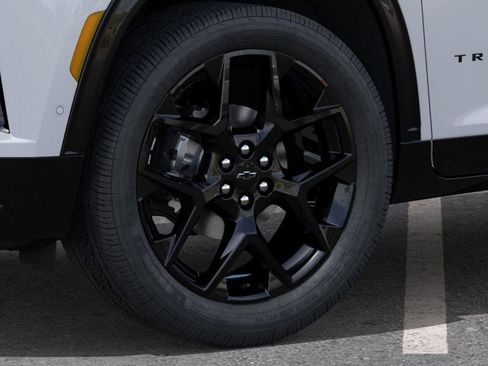 New 2026 Chevrolet Traverse RS w/ LPO, Floor Liner Package image 9