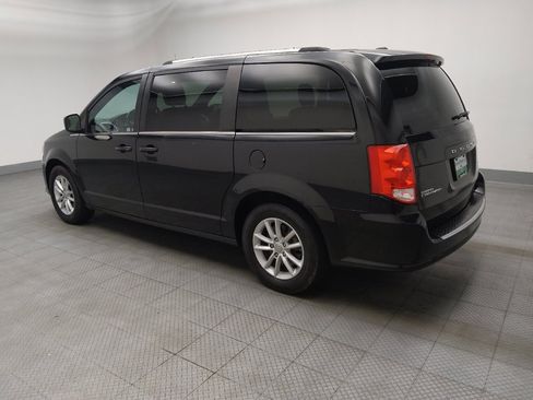 Used 2018 Dodge Grand Caravan SXT FWD image 3