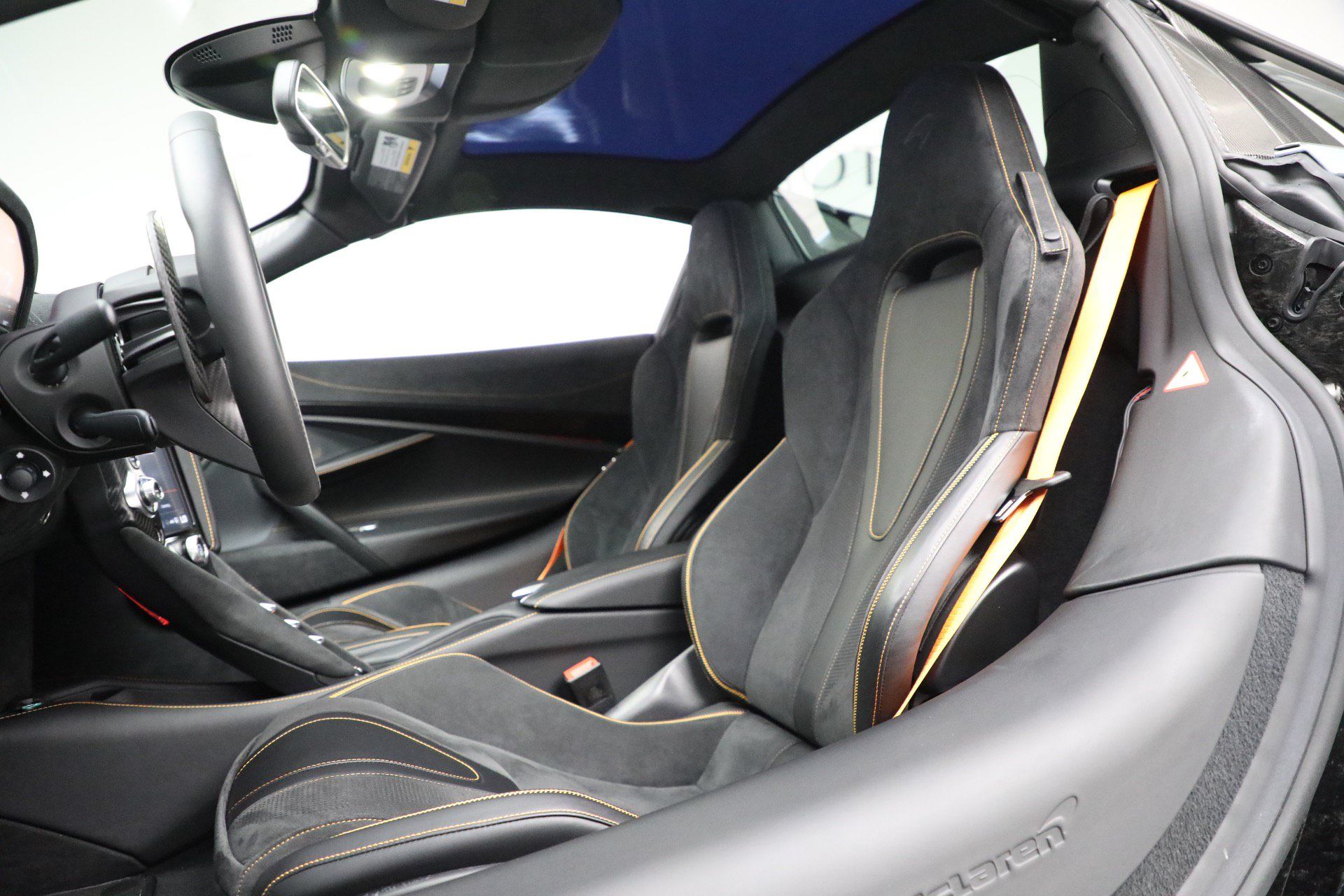Used 2023 McLaren 720S Performance RWD image 37