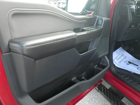 Certified 2022 Ford F150 XLT w/ Equipment Group 302A High image 18