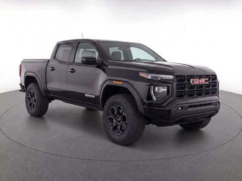 Used 2025 GMC Canyon Elevation w/ Convenience Package RWD image 2
