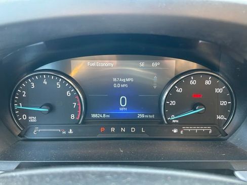 Used 2023 Ford Explorer XLT w/ Equipment Group 202A image 2