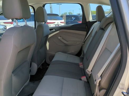 Used 2016 Ford C-MAX SE w/ Interior Protection Package FWD image 15