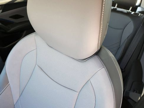 New 2026 Volkswagen Tiguan SE AWD/4WD image 6