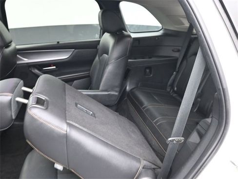 Certified 2024 MAZDA CX-90 3.3 Turbo w/ Preferred Plus image 15