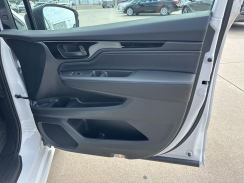 Used 2026 Honda Odyssey Touring image 21