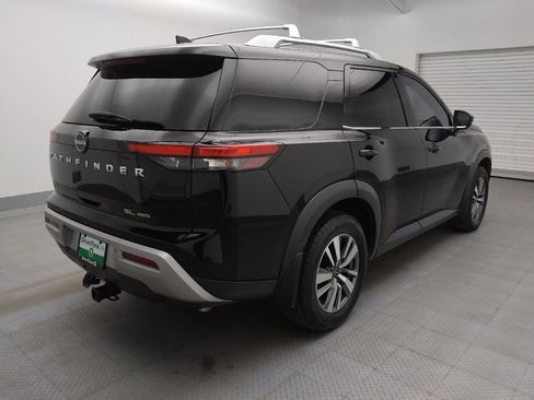 Used 2022 Nissan Pathfinder SL AWD/4WD image 9